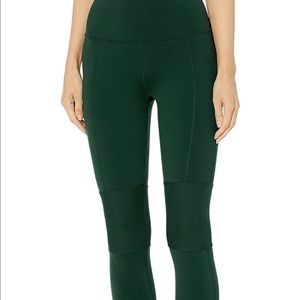 💫GREEN LEGGINGS💫